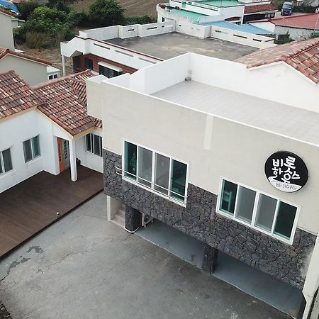 Be Road House Hotel Jeju Buitenkant foto