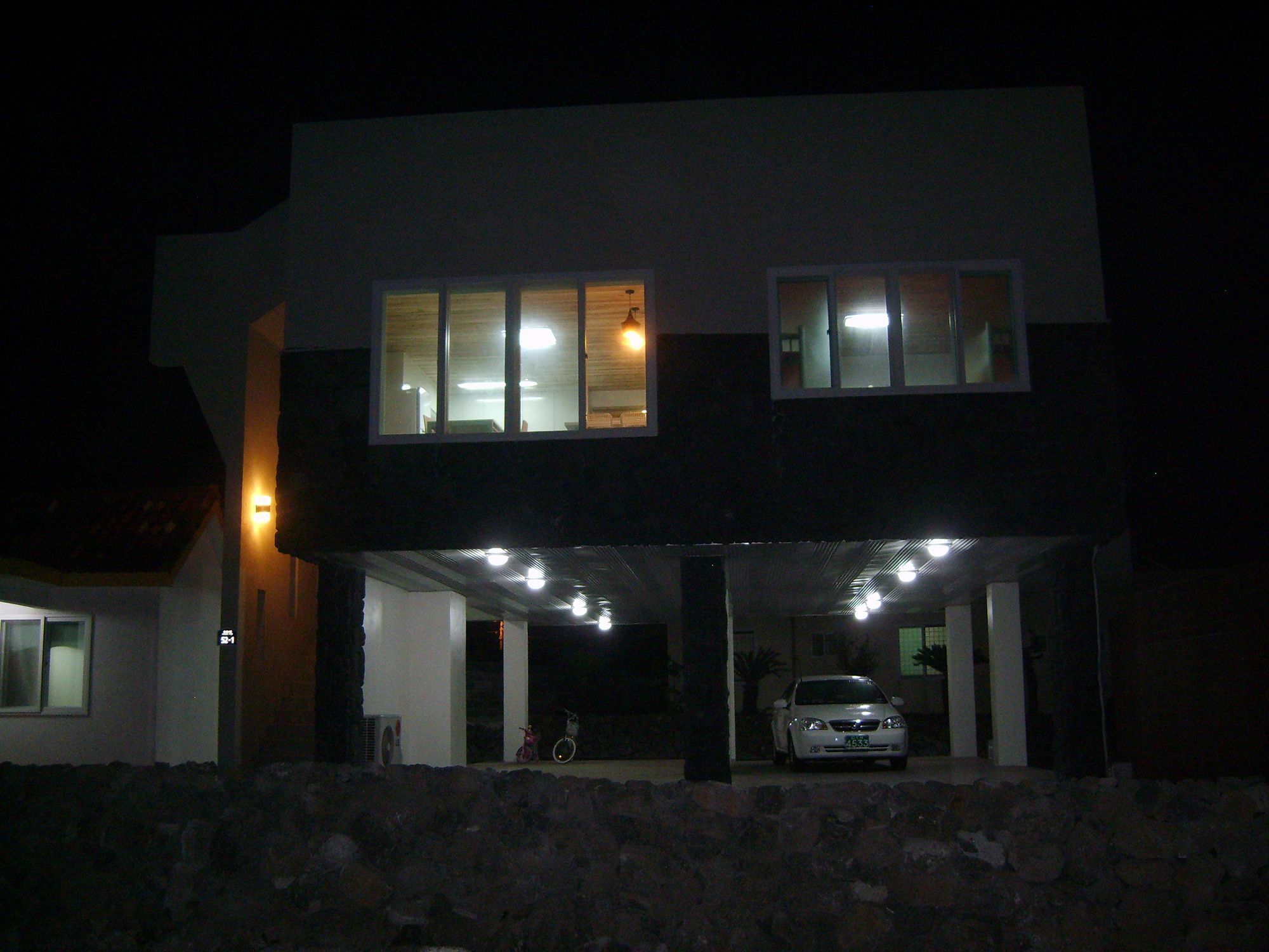 Be Road House Hotel Jeju Buitenkant foto
